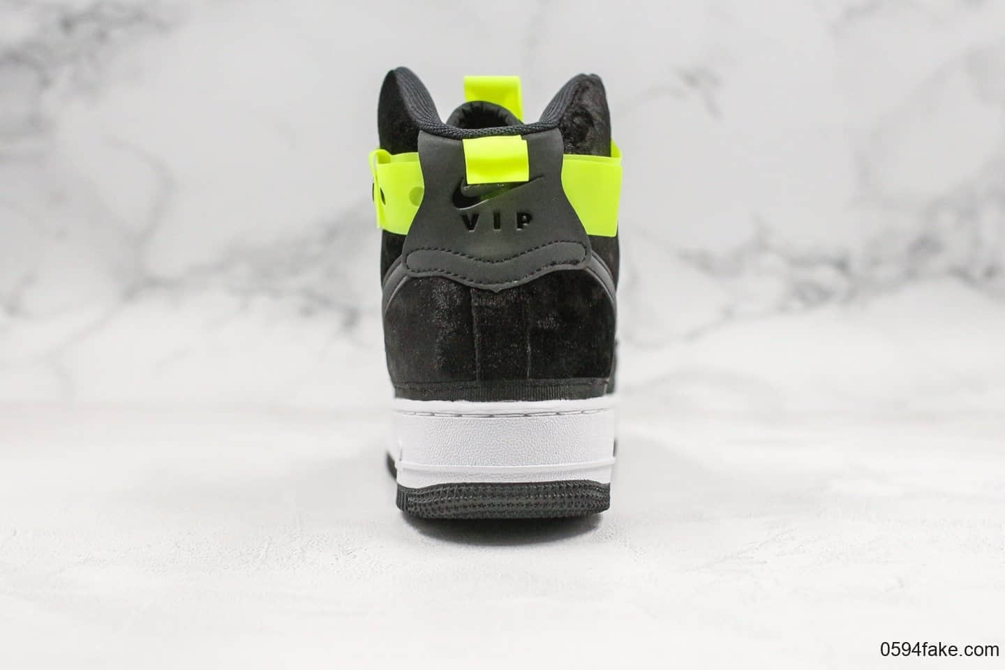 耐克Magic Stick x Nike Air Force 1 High空军一号联名款经典高帮板鞋丝绒黑荧光绿3M真标带半码原楦头纸板 货号:573967-003