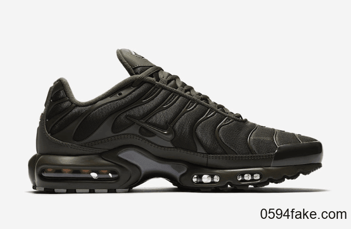 抢眼3M反光！这双Air Max Plus有点帅！ 货号：CU3454-300