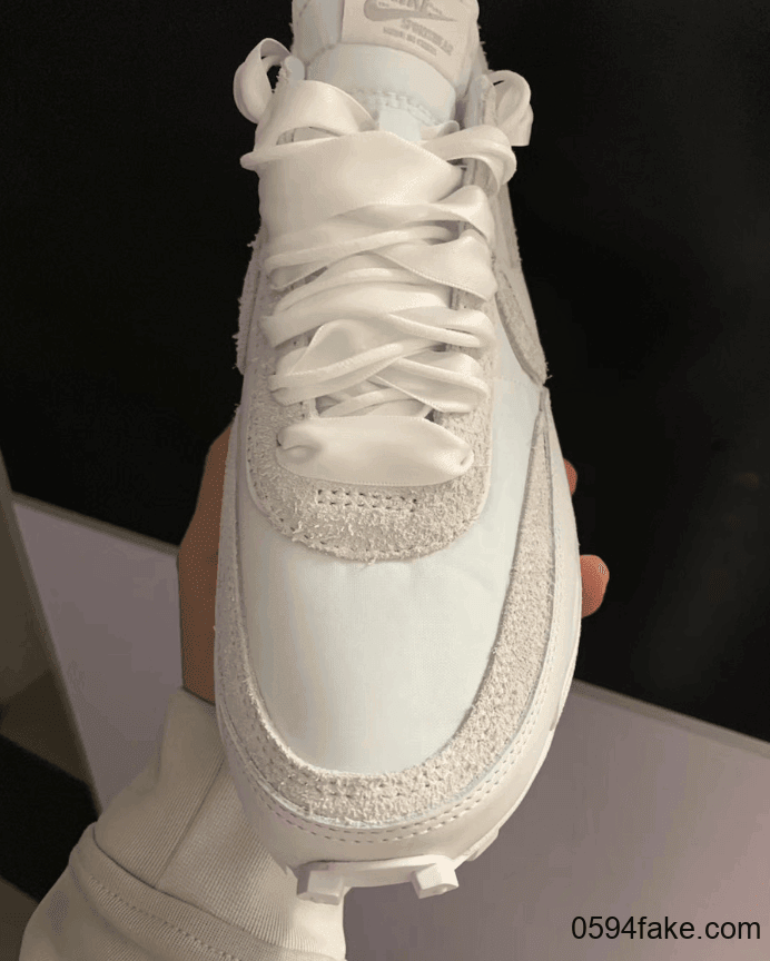 简约百搭!Sacai x Nike LDWaffle“ White Nylon”实物图曝光!