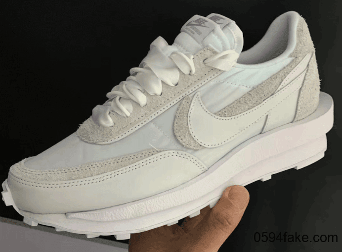 简约百搭!Sacai x Nike LDWaffle“ White Nylon”实物图曝光!