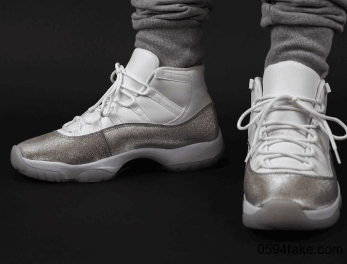 这双Air Jordan 11简直要闪瞎我了!好看到发出尖叫! 货号:AR0715-100