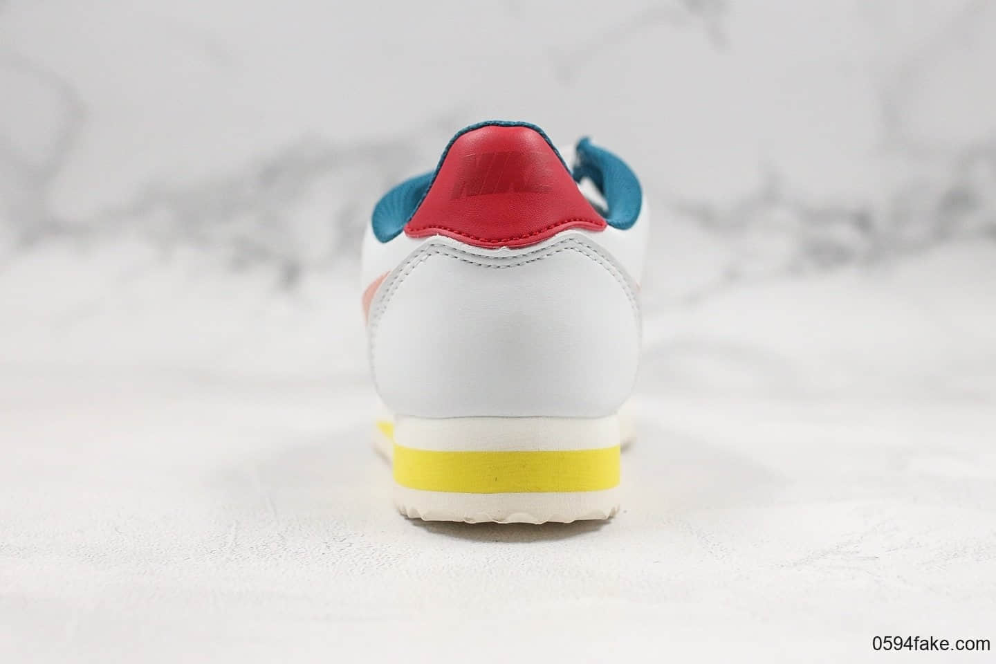 耐克NIKE CLASSIC CORTEZ公司级版本低帮阿甘白粉配色全掌泡面鞋底原鞋一比一开模打造 货号:807471-114