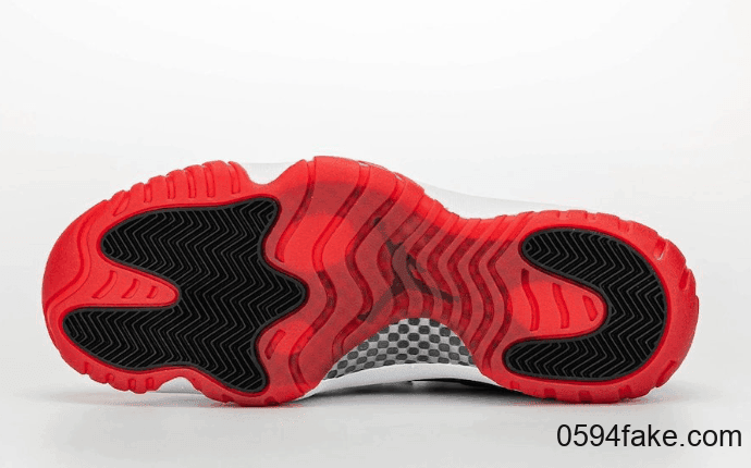 上脚图帅炸了!这双Air Jordan 11 Low也太好看了吧! 货号:AV2187-160