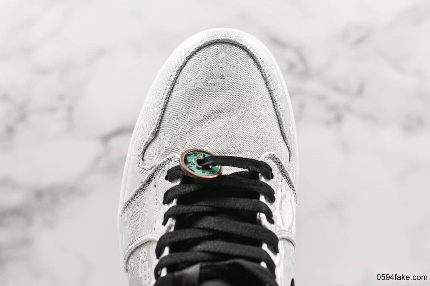 乔丹Air Jordan 1 Mid Fearless x CLOT纯原版本陈冠希联名款AJ1白丝绸双面可撕内置气垫原盒原标 货号:CU2804-100