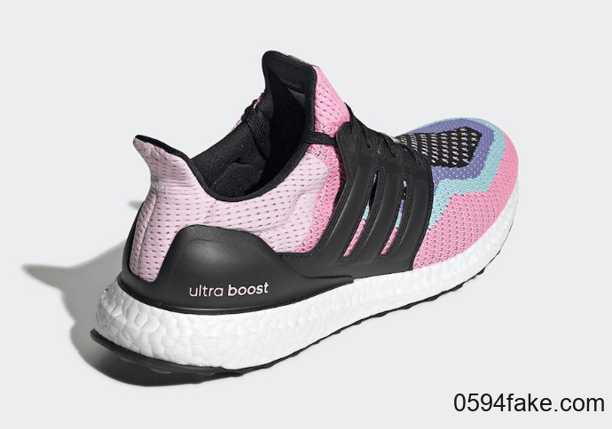 多彩鞋面+特色印花!这双Ultra Boost 2.0你打几分? 货号:FW5421
