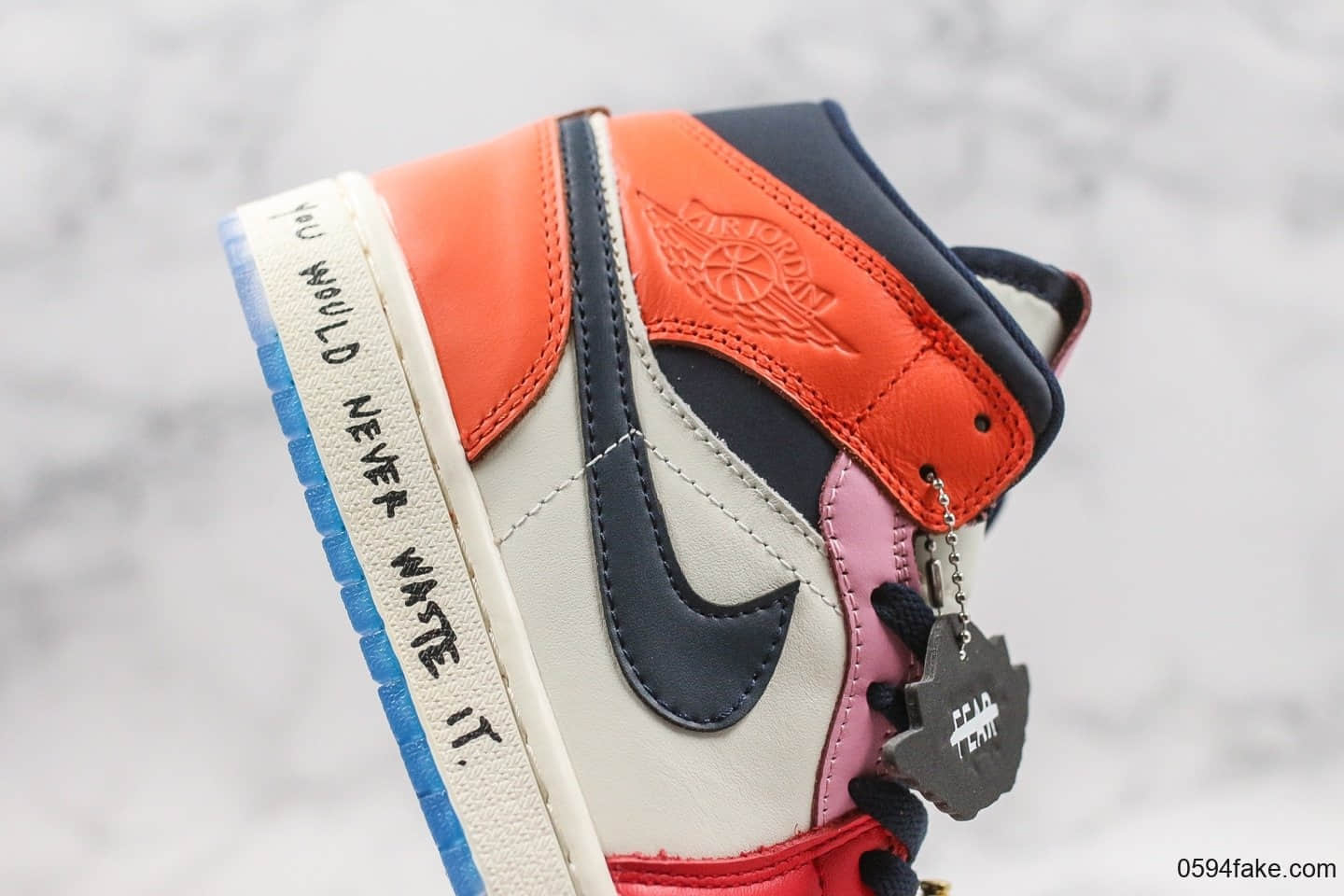 乔丹Air Jordan 1 Mid x Melody Ehsani公司级版本洛杉矶设计师联名款鸳鸯配色原盒配件原楦头纸板打造 货号:CQ7629-100