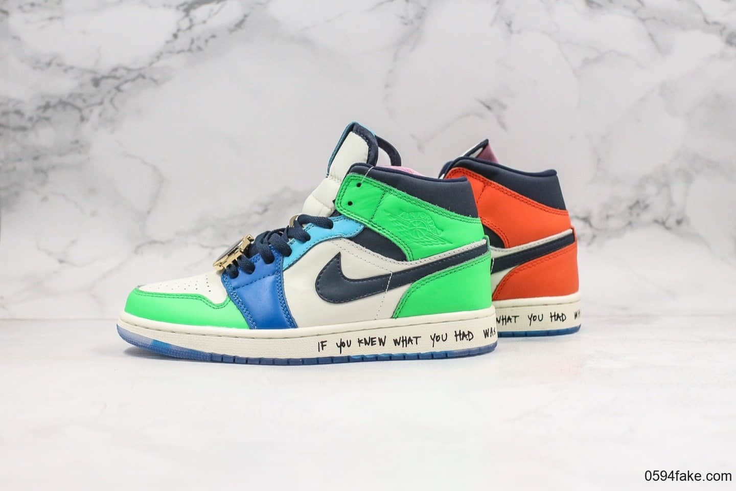乔丹Air Jordan 1 Mid x Melody Ehsani公司级版本洛杉矶设计师联名款鸳鸯配色原盒配件原楦头纸板打造 货号:CQ7629-100