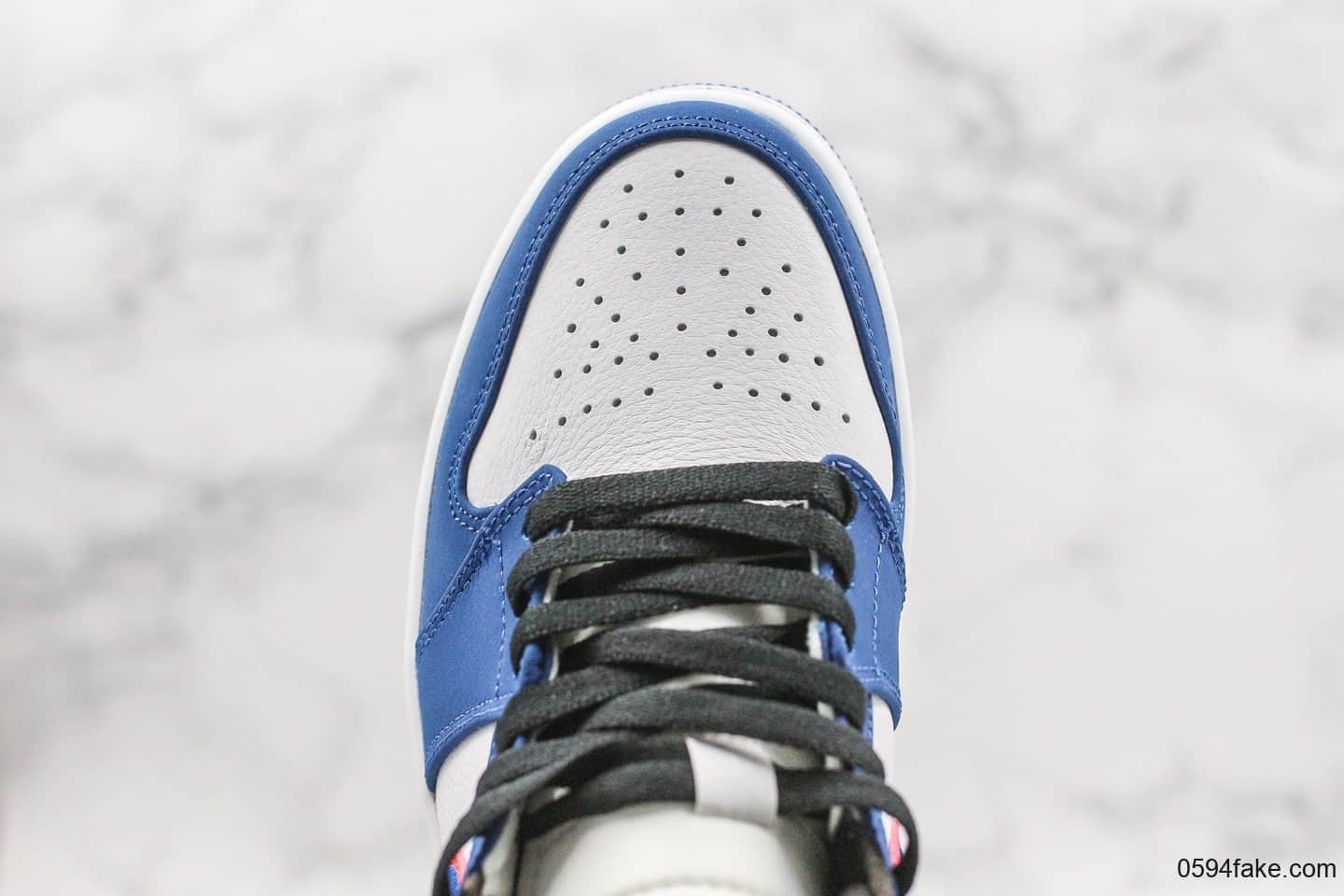 乔丹Air Jordan 1 Mid纯原版本中帮AJ1蓝幻勾彩色刺绣白蓝拼接原盒原标原档案数据开发 货号:852542-146