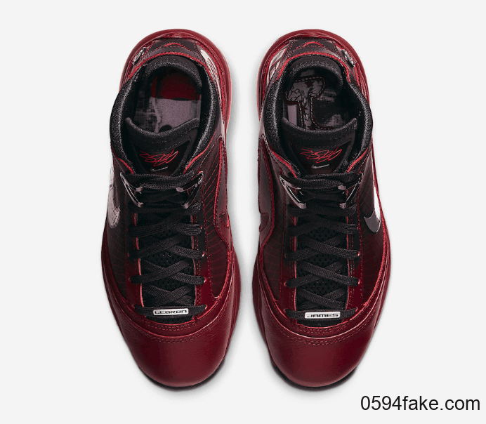 全家族尺码回归!Nike LeBron 7“ 圣诞节”配色明日发售! 货号:CU5133-600