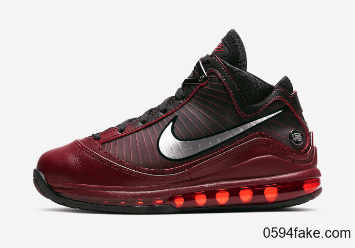 全家族尺码回归!Nike LeBron 7“ 圣诞节”配色明日发售! 货号:CU5133-600