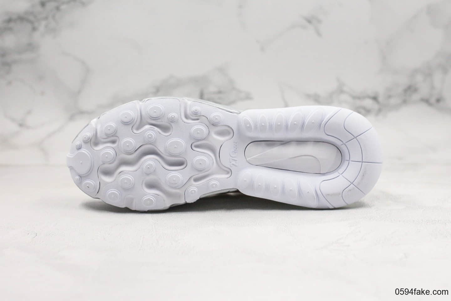 耐克Nike React Air Max 270纯原版本网纱系列机能半掌气垫跑鞋上海限定白银配色原楦头原纸板打造 货号:CQ4597-110