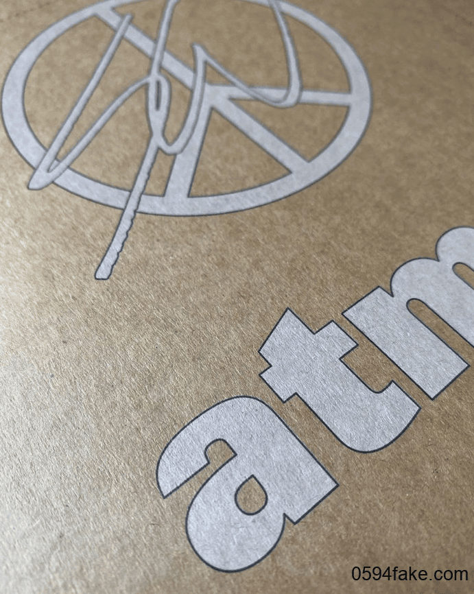 鸳鸯设计+灯芯绒拼接!重磅SW x atmos x ASICS 三方联名释出最新实物图!