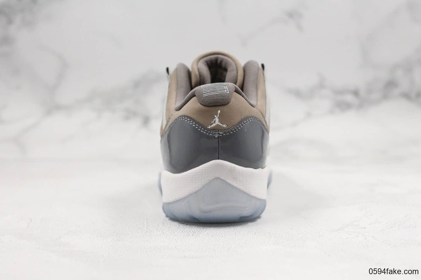 乔丹Air Jordan XI Low Bred纯原版本低帮AJ11酷灰内置真碳板加持原厂材料打造原盒配件 货号:528895-003