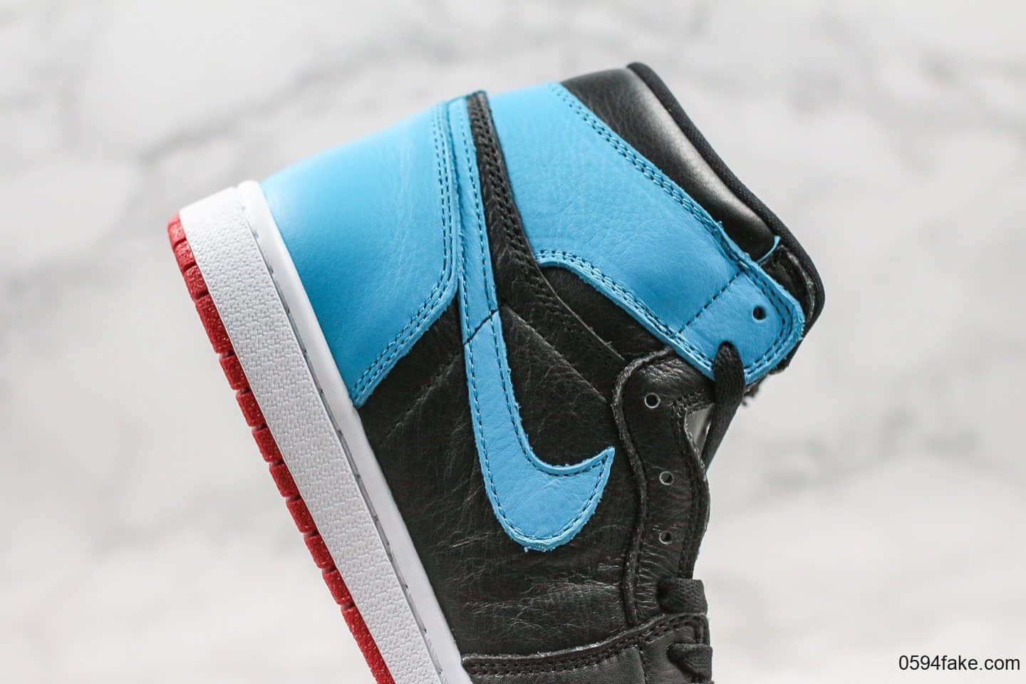 乔丹Nike Air Jordan 1 High OG WMNS UNC To Chicago纯原版本高帮AJ1红蓝配色正确荔枝纹头层皮鞋面材质 货号:CD0461-046