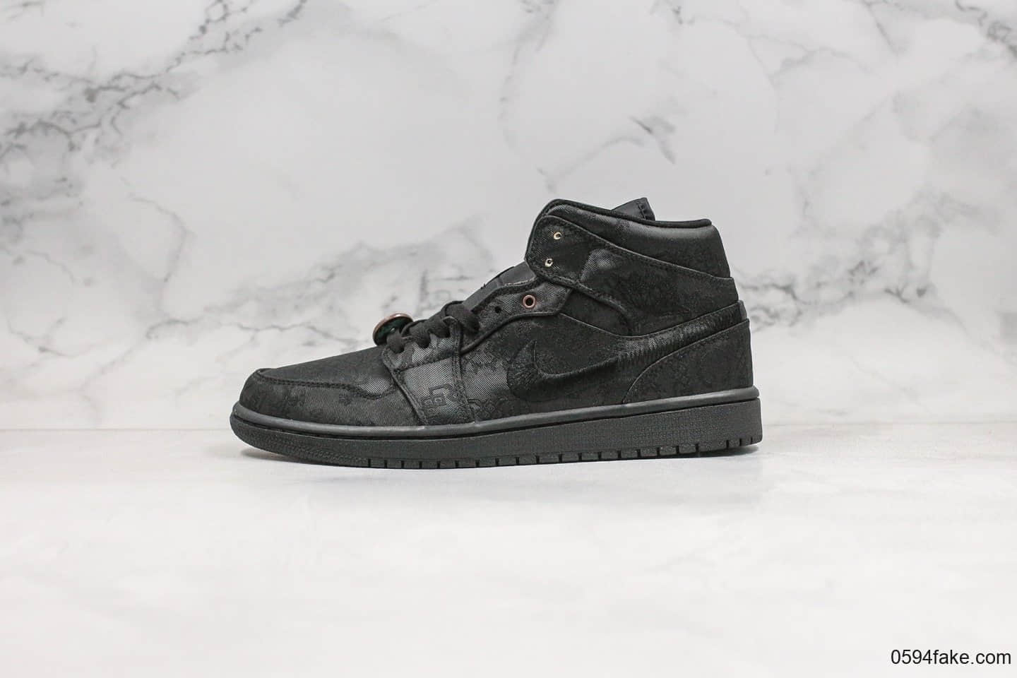 乔丹What Szie Edison Chen x Air Jordan 1 AJ1 Mid纯原版本中帮AJ1陈冠希联名款黑丝绸内置钢印原厂丝绸面料 (ID:26456) - 图片1