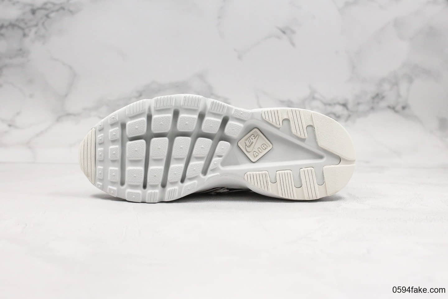 耐克Nike Air Huarache Ultra Suede纯原版本华莱士慢跑鞋白斑马配色内置气垫双层海玻璃鞋垫顶级猪八材质 货号:829669-553