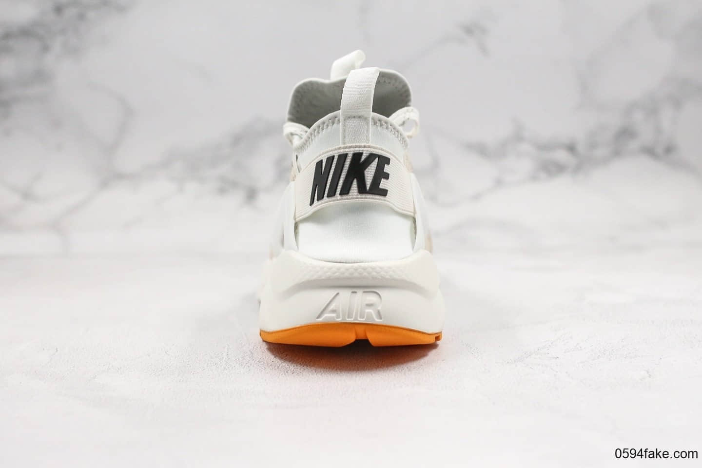 耐克Nike Air Huarache Ultra Suede纯原版本华莱士慢跑鞋蛇纹米白配色内置气垫原档案数据开发 货号:829669-551