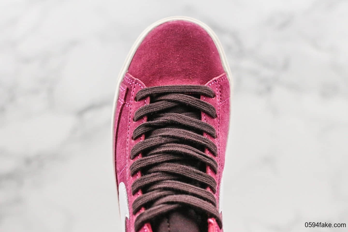 耐克Nike Blazer Mid Vintage Suede公司级版本高帮开拓者酒红白勾配色内置Zoom气垫原盒配件区别市面通货版本 货号:AV9376-601
