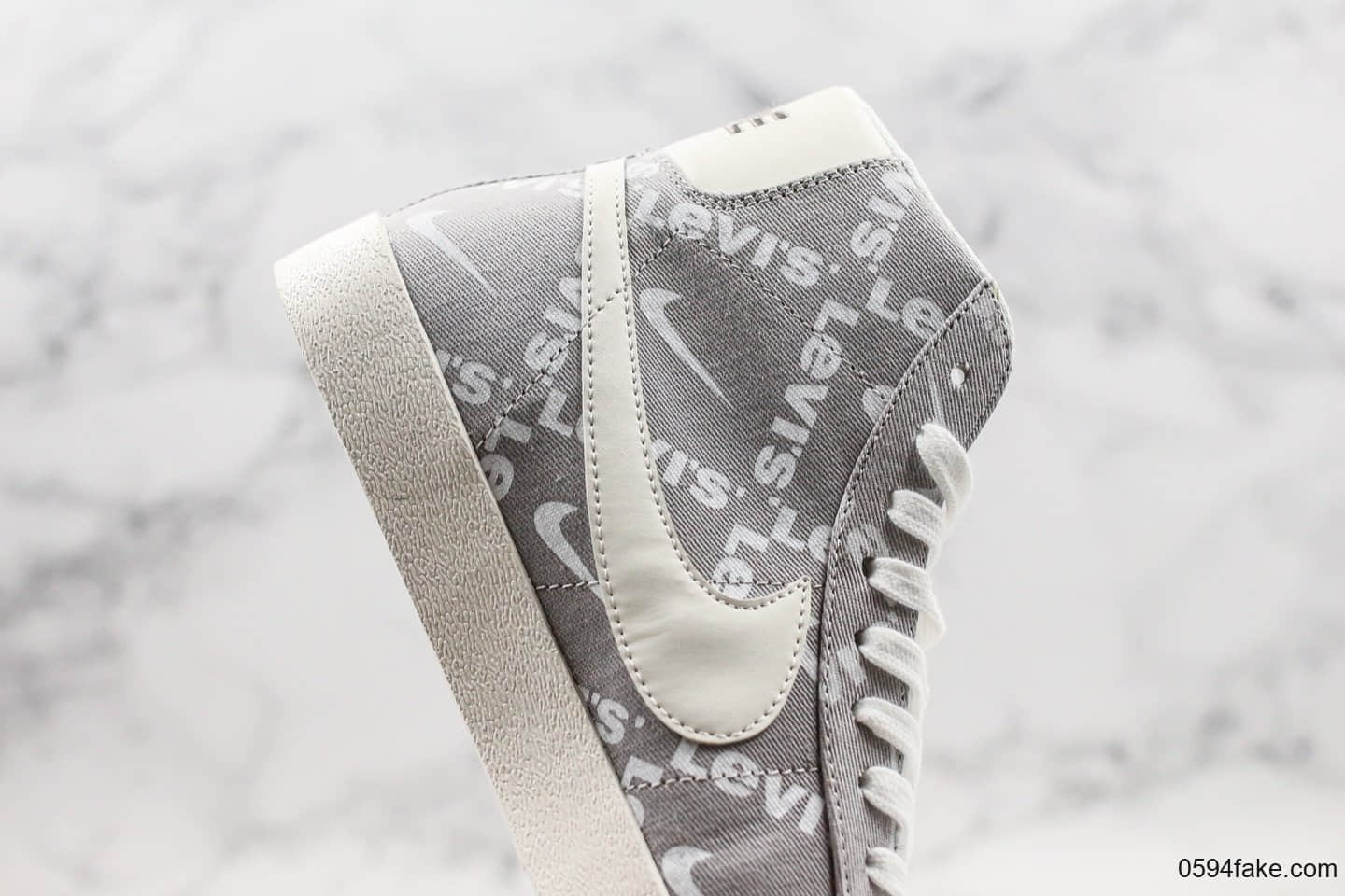 耐克Levi’s x Nike SB Zoom Blazer Mid QS公司级版本李维斯联名款中帮开拓者灰白配色内置Zoom气垫原楦头纸板打造 货号:QB6806-003