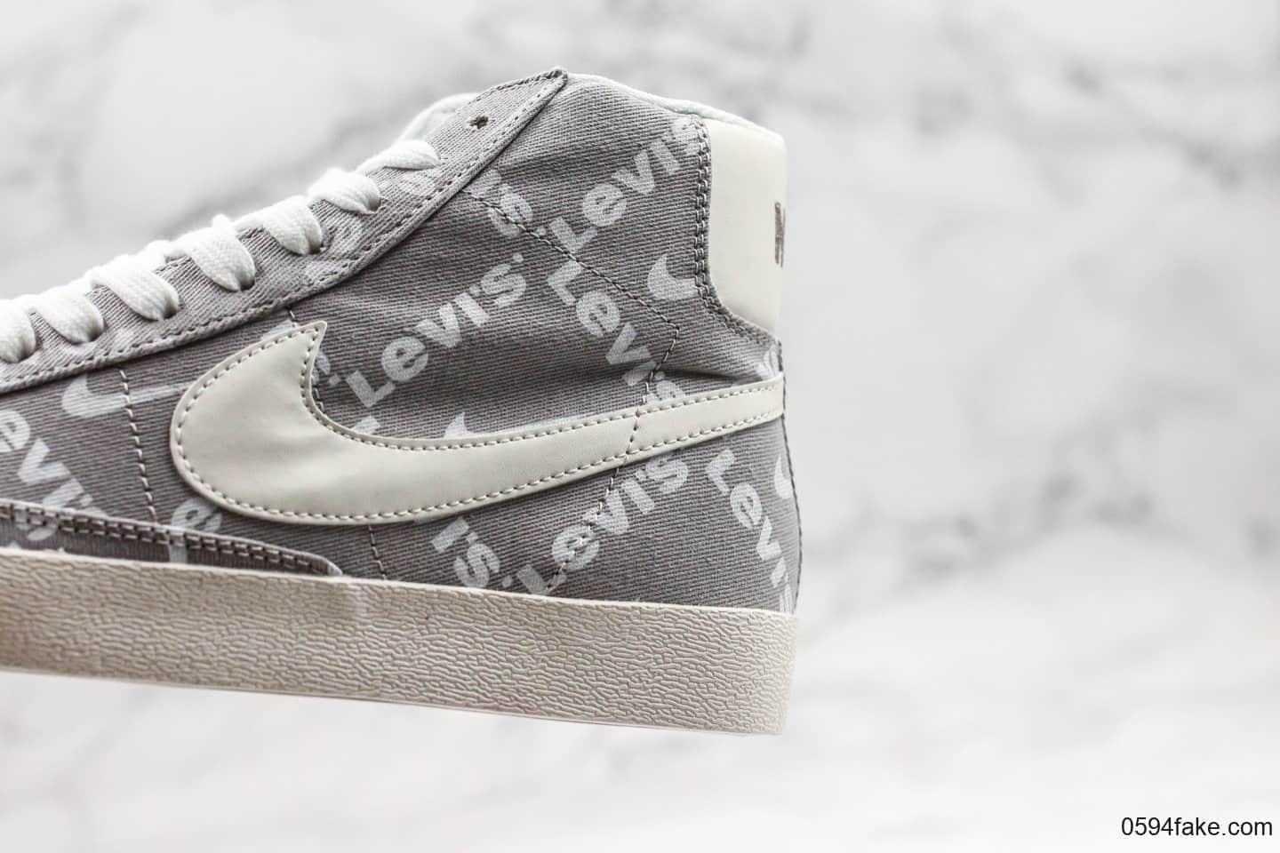 耐克Levi’s x Nike SB Zoom Blazer Mid QS公司级版本李维斯联名款中帮开拓者灰白配色内置Zoom气垫原楦头纸板打造 货号:QB6806-003