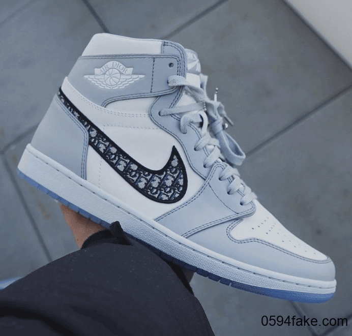 Dior x AJ1释出实物细节图!万元天价+限量发售!难搞!