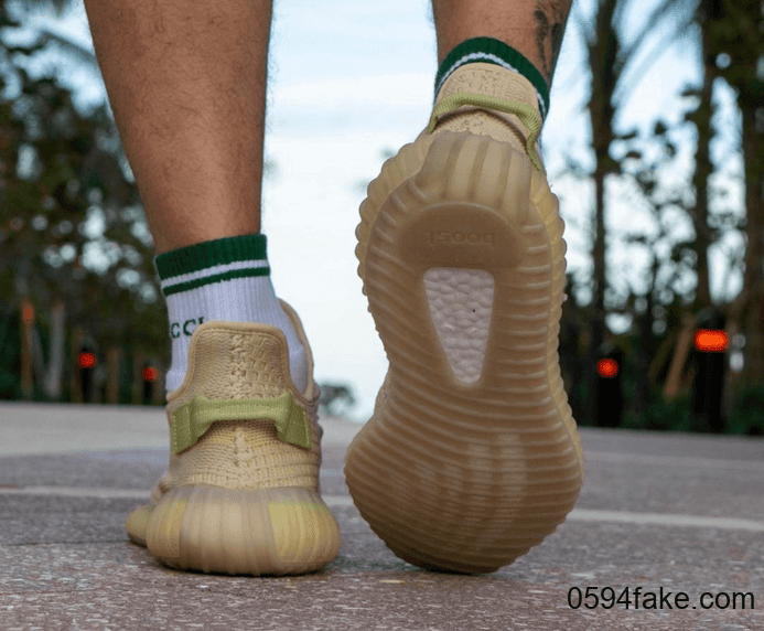 Yeezy 350 V2“ Flax”上脚图曝光!清新柠檬黄色调! 货号:FX9028