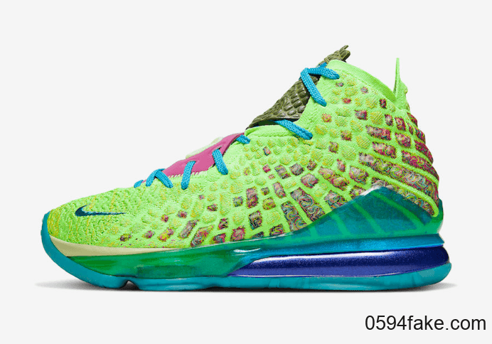 詹姆斯亲穿大灌篮 LeBron 17隐藏配色！你怎么看？ (ID:28467) - 图片1
