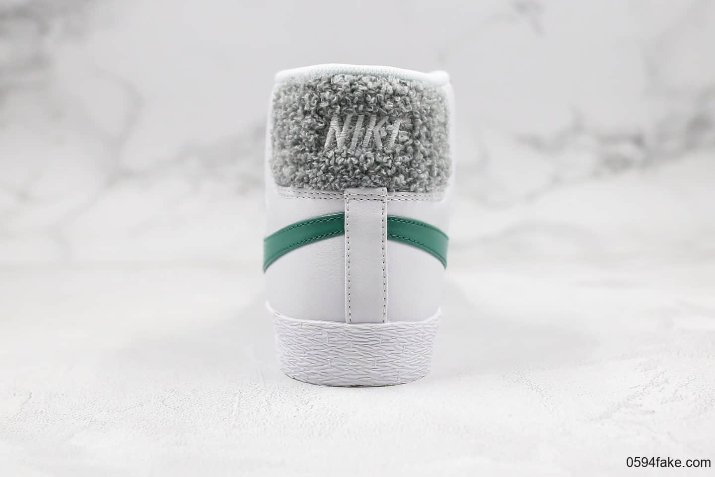 耐克NIKE SB ZOOM BLAZER MID PRM纯原版本中帮开拓者绒毛尾巴绿钩原厂面料原档案数据开发 货号:CJ6983-100