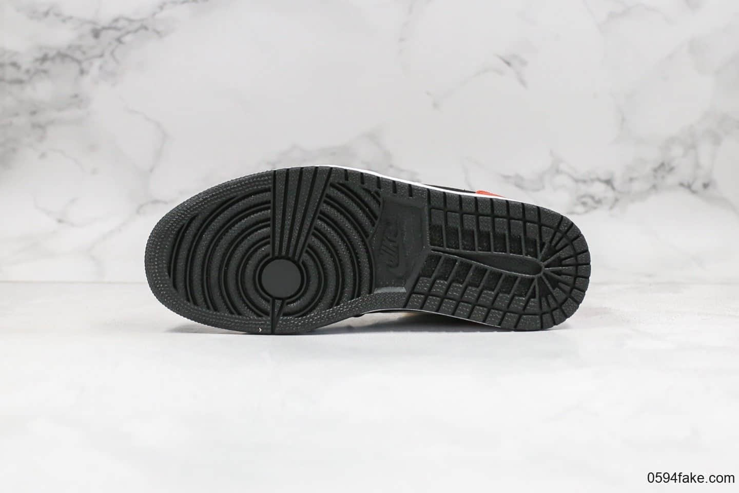 乔丹Air jordan 1 Mid纯原版本中帮AJ1黑黄扣碎拼接番茄炒蛋配色原档案数据开发原楦头原纸板打造 货号:852542-087