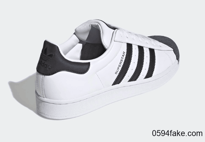 全息贝壳头！这双adidas Superstar超抢眼！ 货号：FW6387