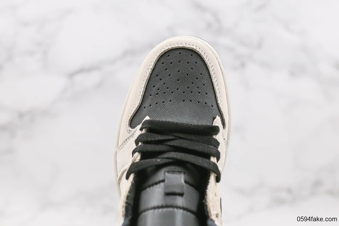 乔丹Air Jordan 1 Mid纯原版本中帮AJ1镭射卡其色原盒原标原档案数据开发 货号:CU2802-103