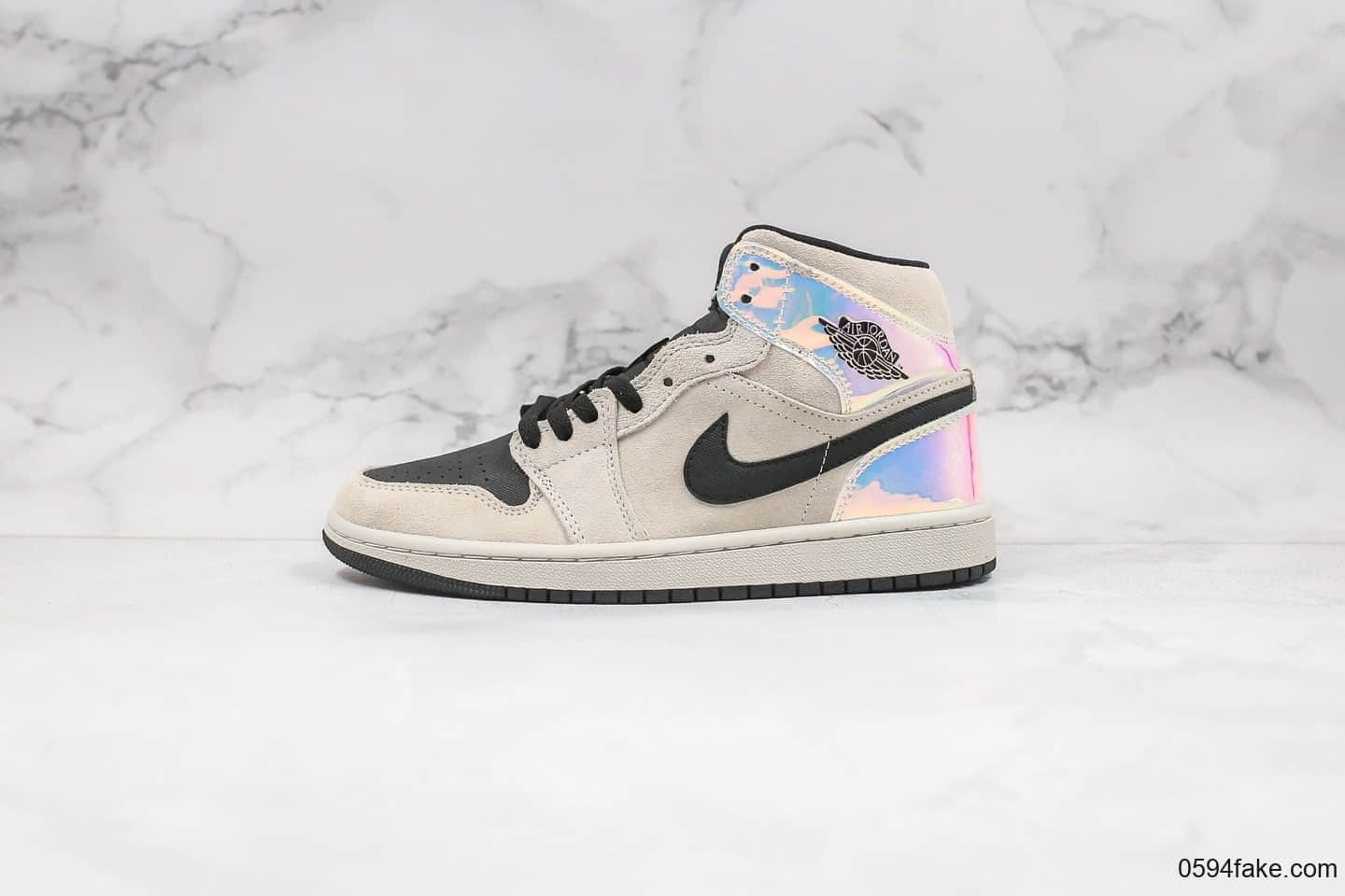 乔丹Air Jordan 1 Mid纯原版本中帮AJ1镭射卡其色原盒原标原档案数据开发 货号:CU2802-103