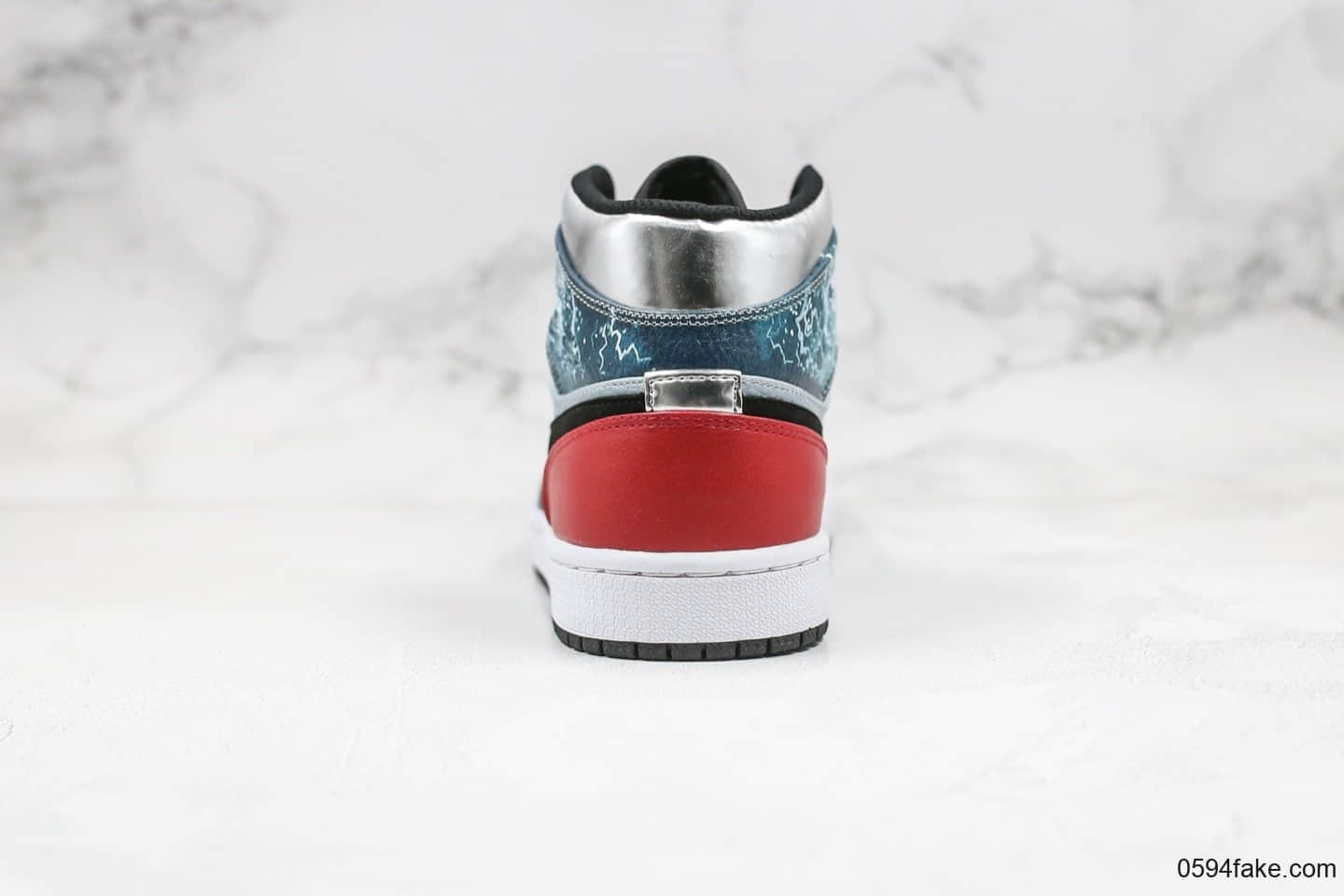乔丹Air Jordan 1 Marvel Thor纯原版本中帮AJ1美国漫威联名款雷神配色正确卡色后跟定型 货号:556297-023