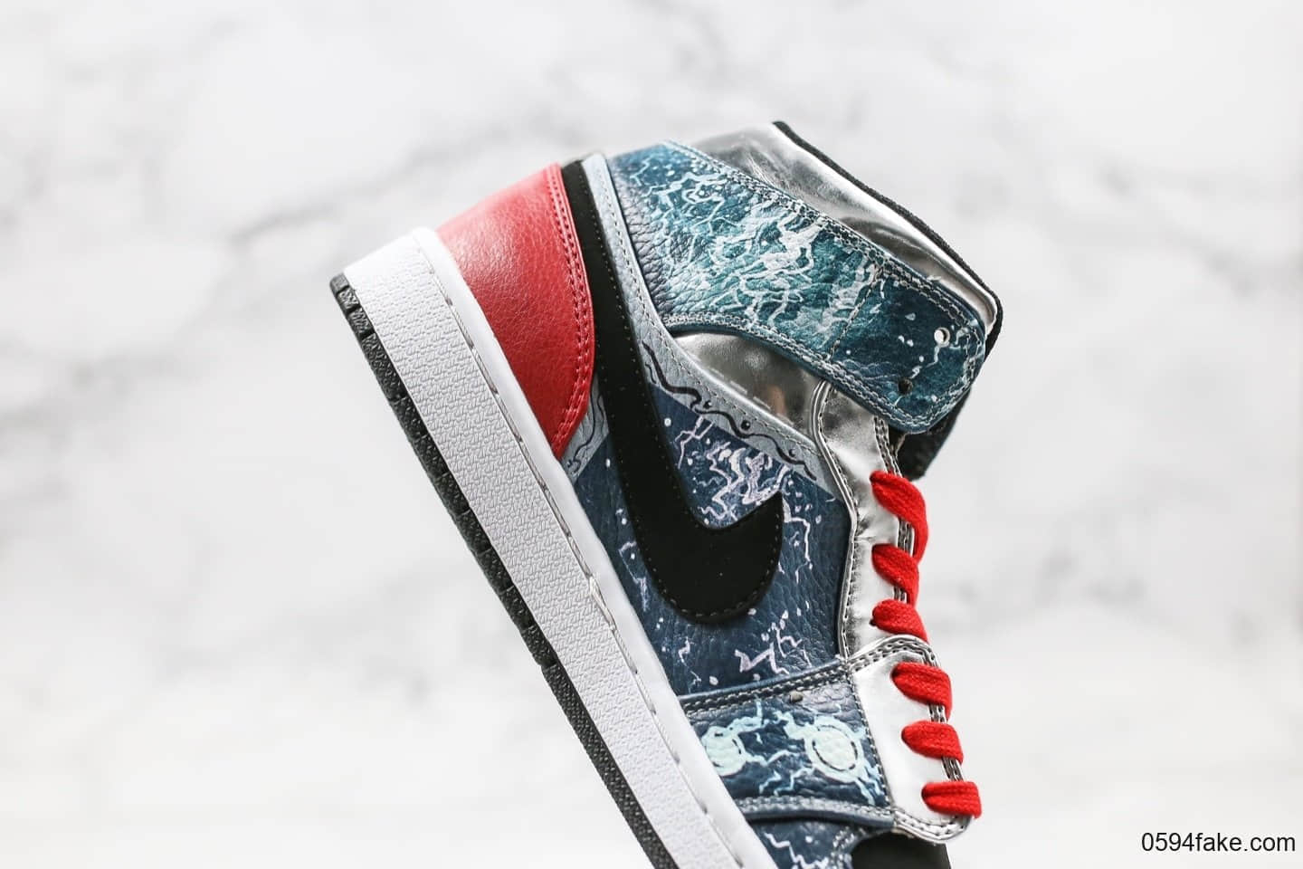 乔丹Air Jordan 1 Marvel Thor纯原版本中帮AJ1美国漫威联名款雷神配色正确卡色后跟定型 货号:556297-023