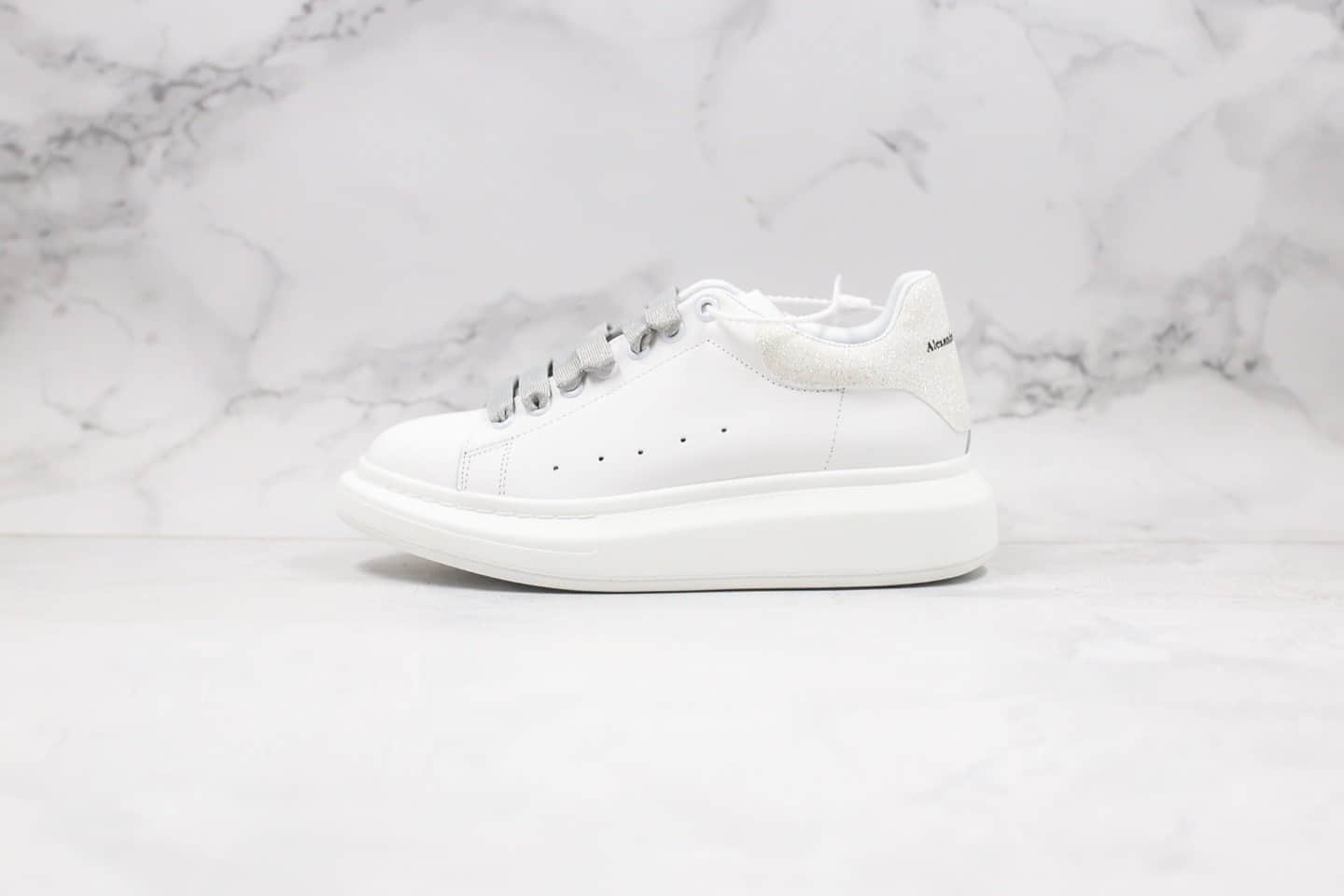 亚历山大Alexander McQueen sole sneakers纯原版本麦昆小白鞋闪光白配色原装头层丝绸牛皮原盒配件齐全 (ID:31807) - 图片1