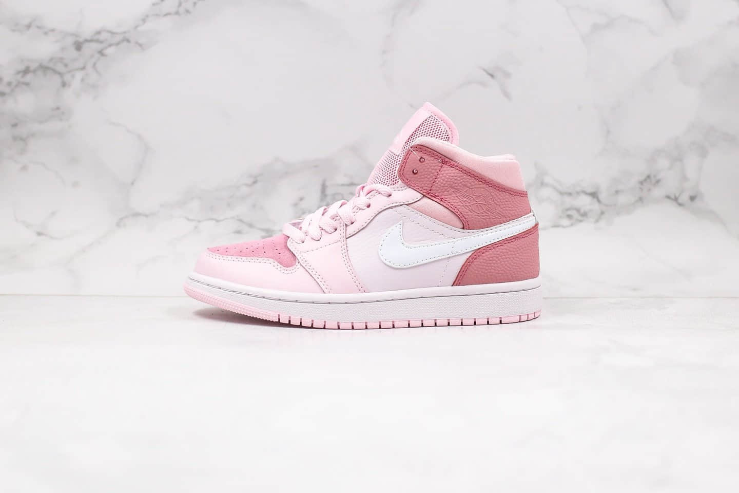 乔丹Air Jordan 1 Mid Digital Pink纯原版本中帮AJ1白粉红泡沫配色原盒原标正确鞋面皮料 (ID:31814) - 图片1