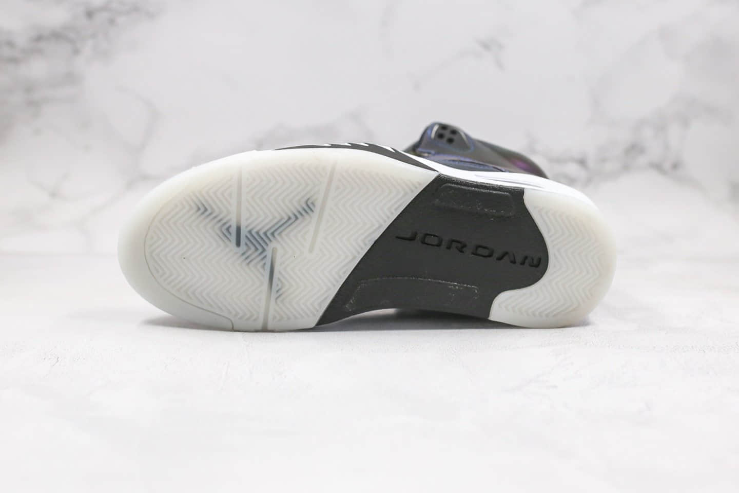 乔丹Air Jordan 5 WMNS Oil Grey纯原版本夜店神器AJ5变色龙配色内置气垫原档案数据开发 货号:CD2722-001