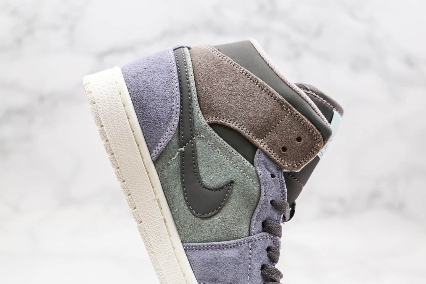 乔丹Air Jordan 1 Mid公司级版本中帮AJ1灰棕紫配色原楦开模原标原盒 货号:852542-203