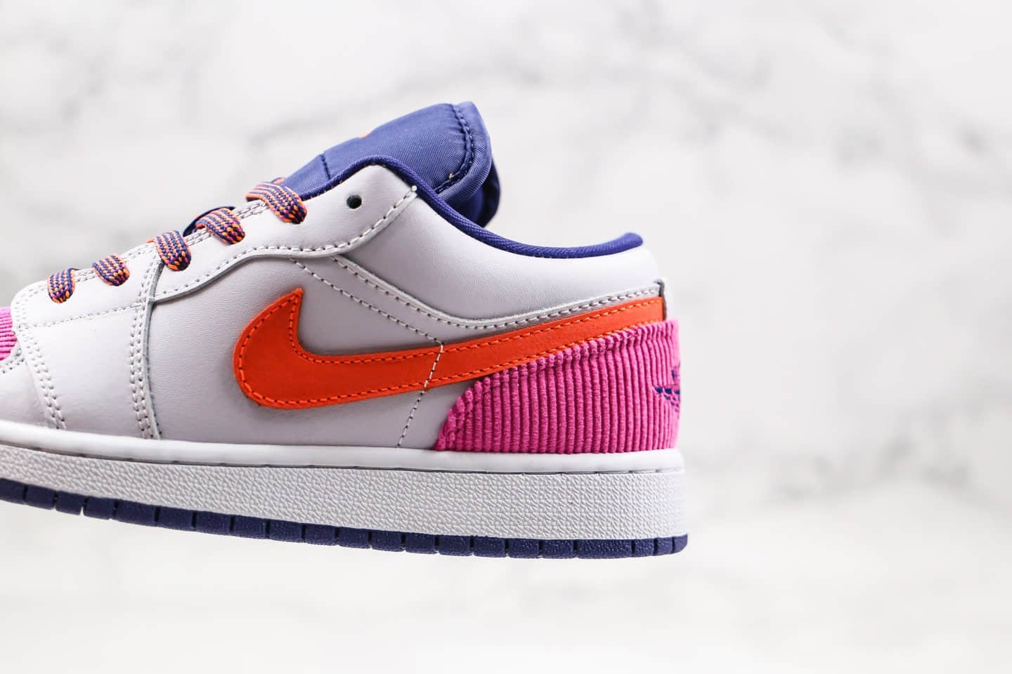 乔丹Air Jordan 1 Low GS Pink Corduroy纯原版本低帮AJ1白粉橙紫色拼接灯芯绒女神配色内置气垫原楦头纸板打造 货号:554723-502