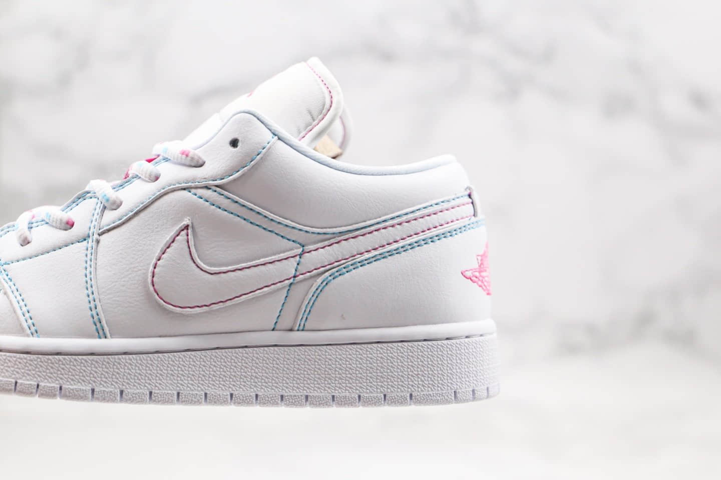 乔丹Air Jordan 1 Low纯原版本低帮AJ1红蓝描边白粉色白桃红糖果色内置气垫正确鞋面材质 货号:554723-101