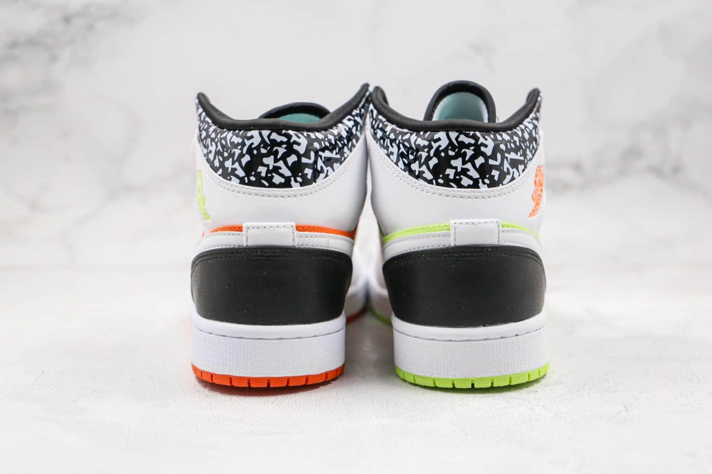 乔丹Air Jordan 1 Mid GS纯原版本中帮AJ1橙绿鸳鸯配色内置气垫正确后跟定型 货号:554725-870