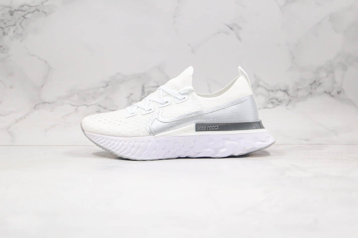 耐克Nike Infinity Run Flyknit纯原版本瑞亚缓震跑鞋白银色原厂缓震大底原楦头纸板打造 (ID:34069) - 图片1