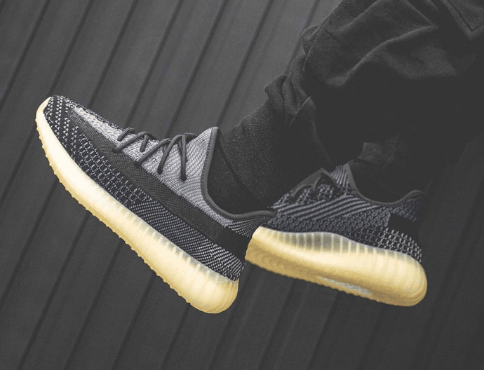 Yeezy Boost 350 V2 “Asriel”上脚图首度曝光!耐脏耐看!