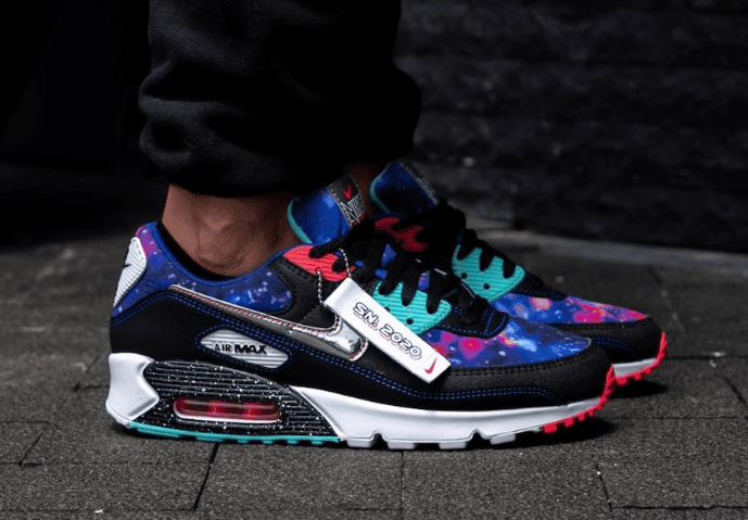 银河星空主题！Nike Air Max 90“ Galaxy”上脚图曝光！ (ID:34494) - 图片1