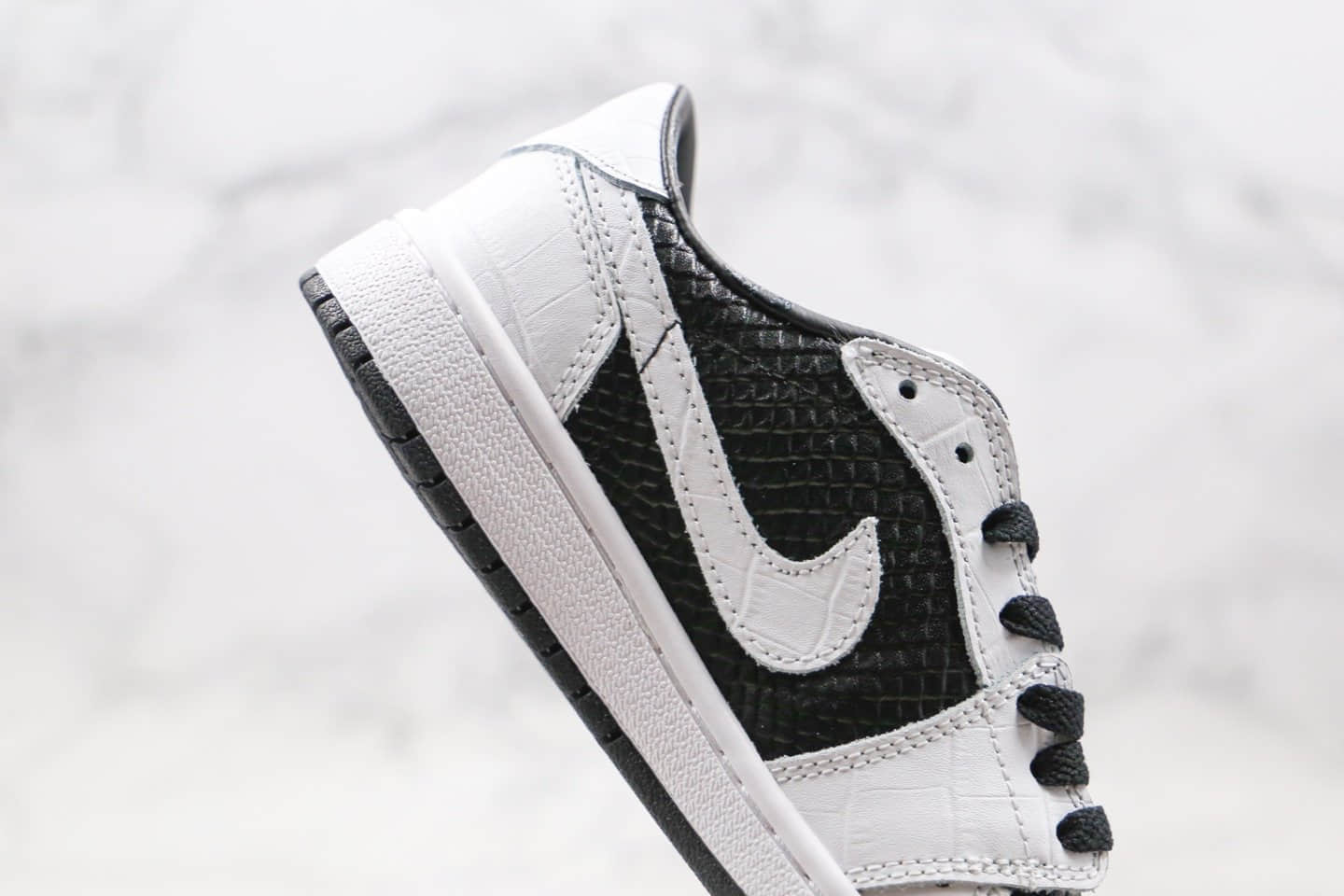乔丹Air Jordan 1 Low纯原版本低帮AJ1黑白色阴阳太极蛇纹配色原楦头纸板打造 货号:555088-020