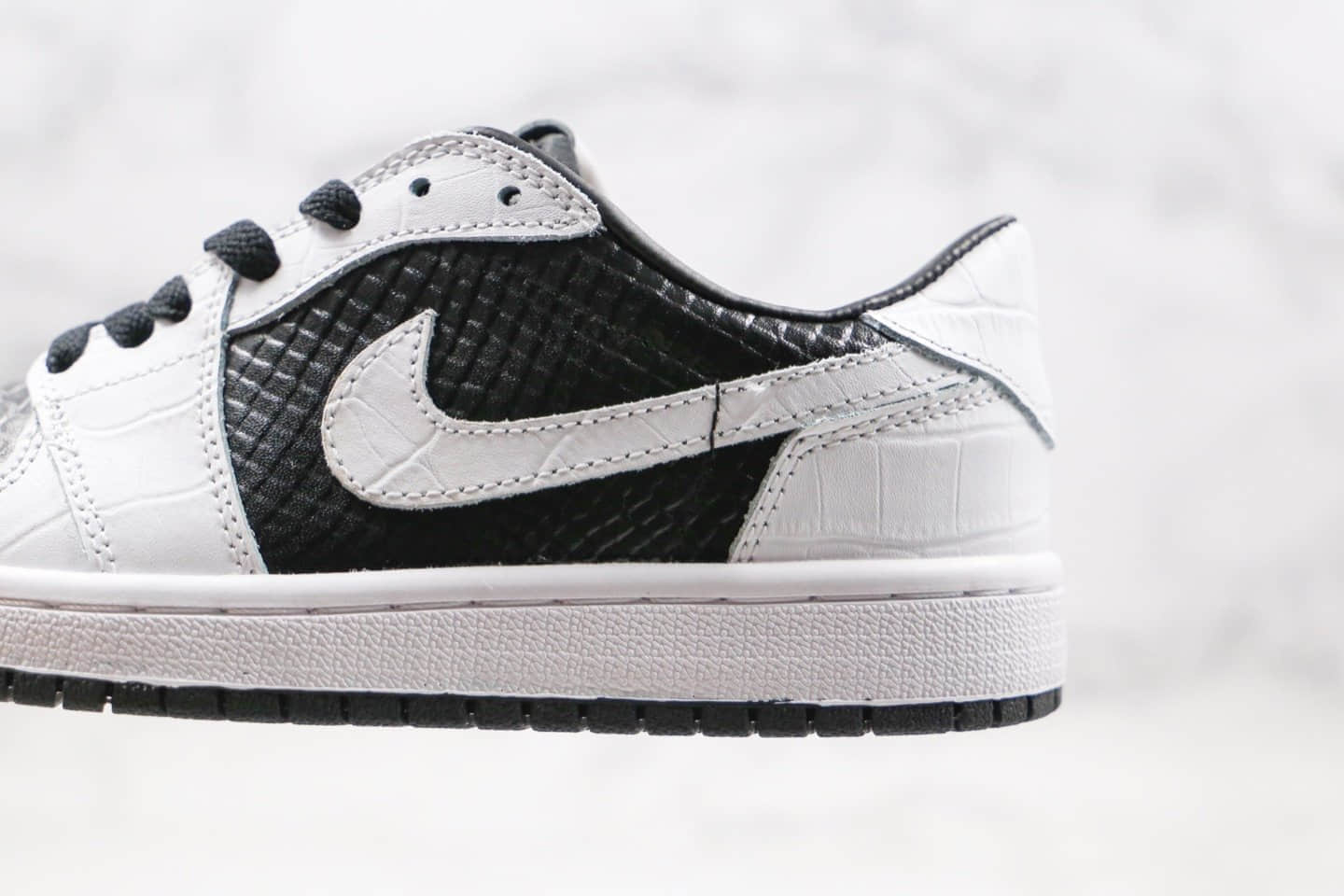 乔丹Air Jordan 1 Low纯原版本低帮AJ1黑白色阴阳太极蛇纹配色原楦头纸板打造 货号:555088-020
