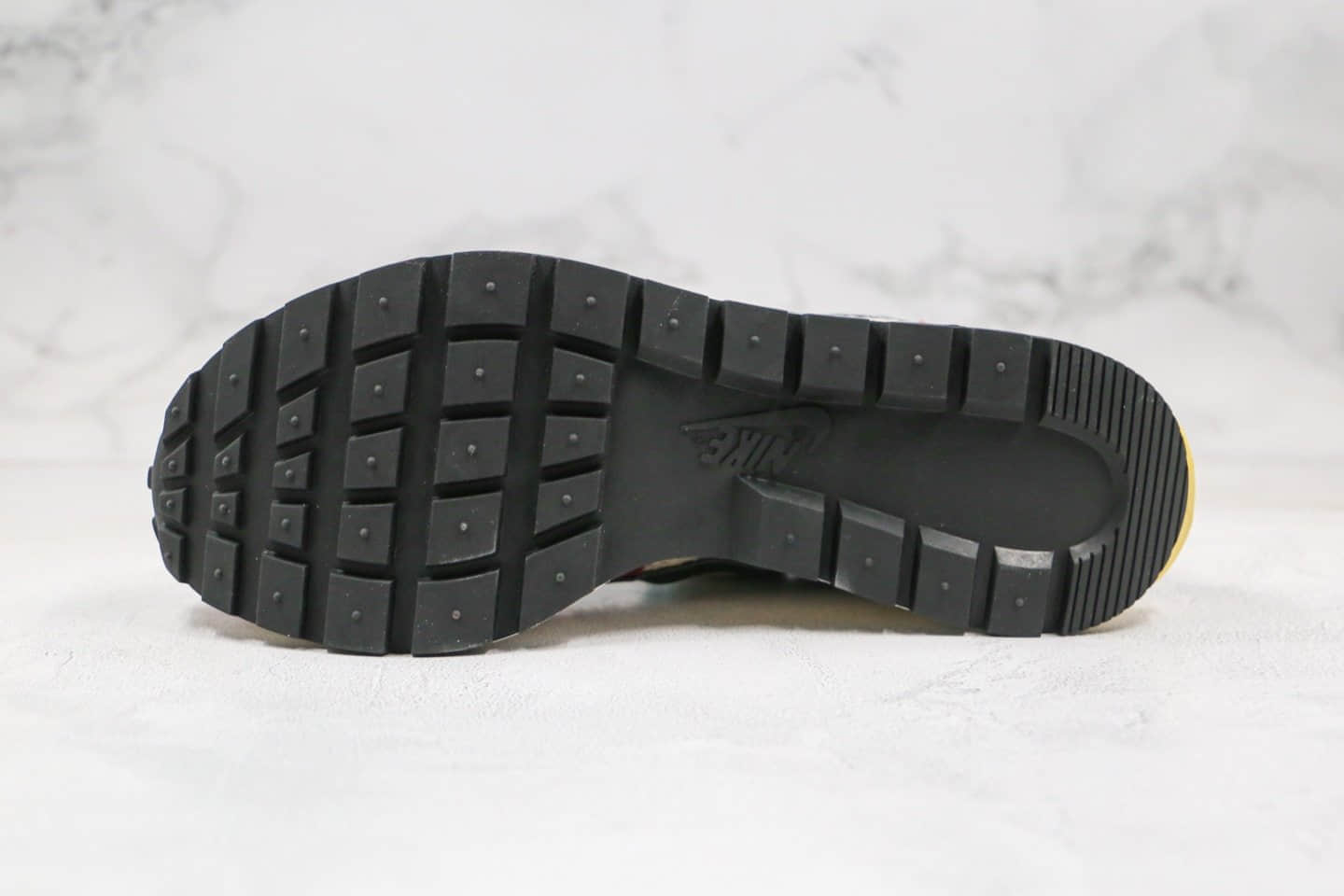 耐克Nike Pegasus VaporFly SP Green Yellow Black White x Sacai华夫联名款重叠双钩走秀款酒红色纯原版本正确EVA缓震材质 货号:BV0073-102