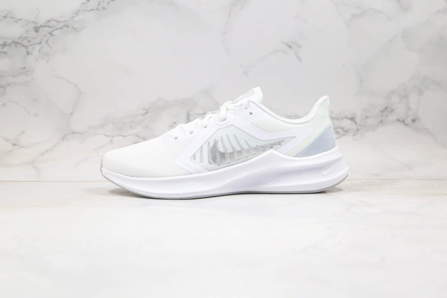 耐克Nike Downshimdter 10纯原版本登月10代白银色慢跑鞋正确鞋底材质原盒原标区别市面通货版本 (ID:36270) - 图片1
