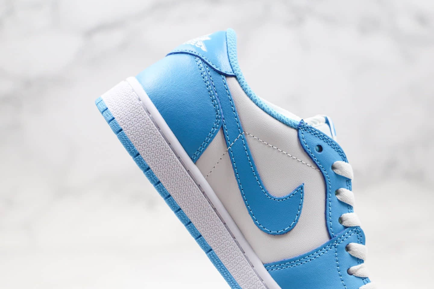 乔丹Air Jordan 1 Low UNC x Nike SB低帮SB联名款AJ1北卡蓝配色纯原版本正确鞋面材质卡色原盒原标 货号:CJ7891-401