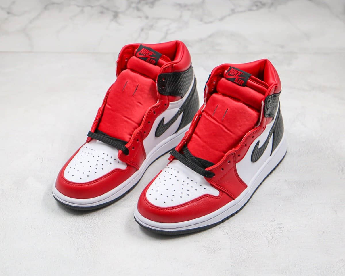 乔丹Air Jordan 1 WMNS Satin Snake纯原版本高帮黑红色丝绸蛇纹芝加哥AJ1正确后跟定型 货号:CD0461-601